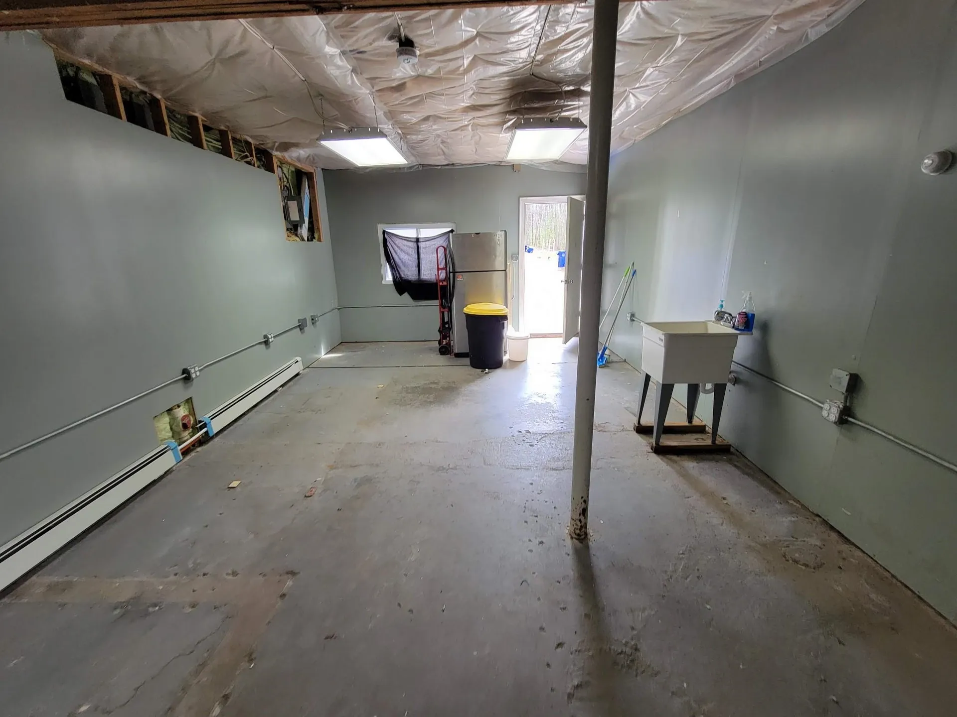 240 Leda Avenue Manchester NH 03104