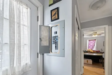 240 Leda Avenue Manchester NH 03104