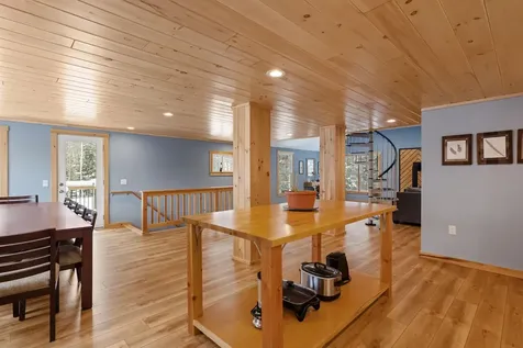 24 Newell Lane Whitefield NH 03598