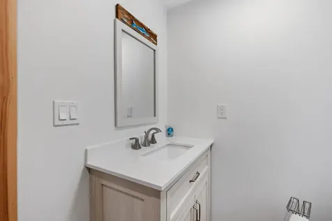 24 Newell Lane Whitefield NH 03598