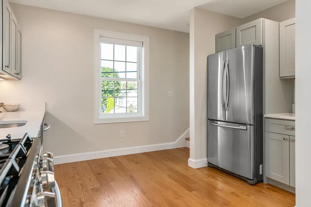 5 Pleasant Street Kittery ME 03904
