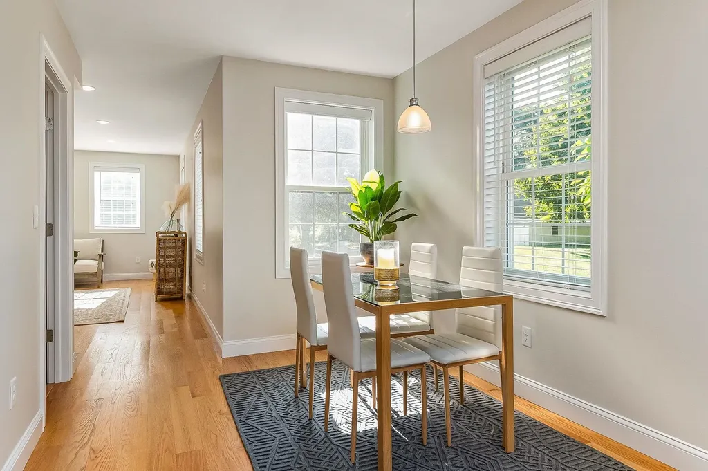 5 Pleasant Street Kittery ME 03904