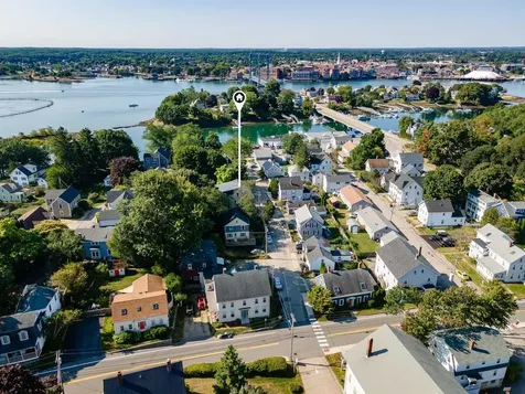 5 Pleasant Street Kittery ME 03904