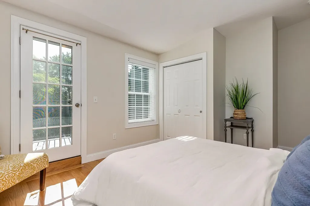 5 Pleasant Street Kittery ME 03904