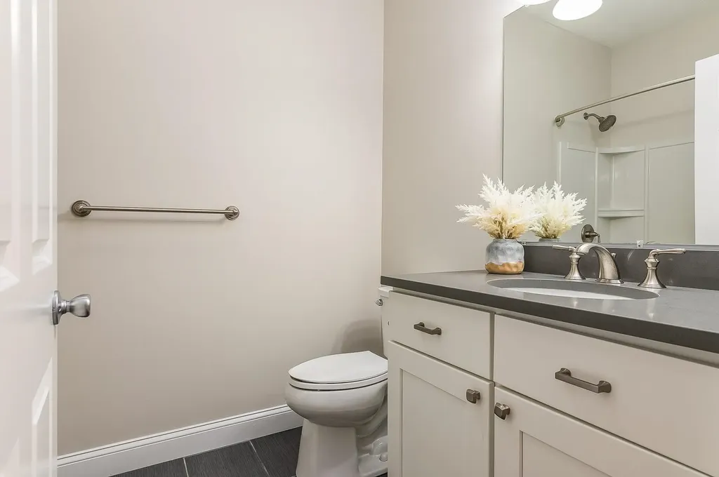 5 Pleasant Street Kittery ME 03904