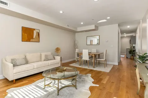 5 Pleasant Street Kittery ME 03904