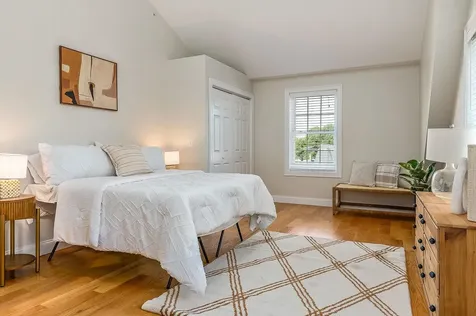 5 Pleasant Street Kittery ME 03904