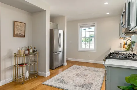 5 Pleasant Street Kittery ME 03904