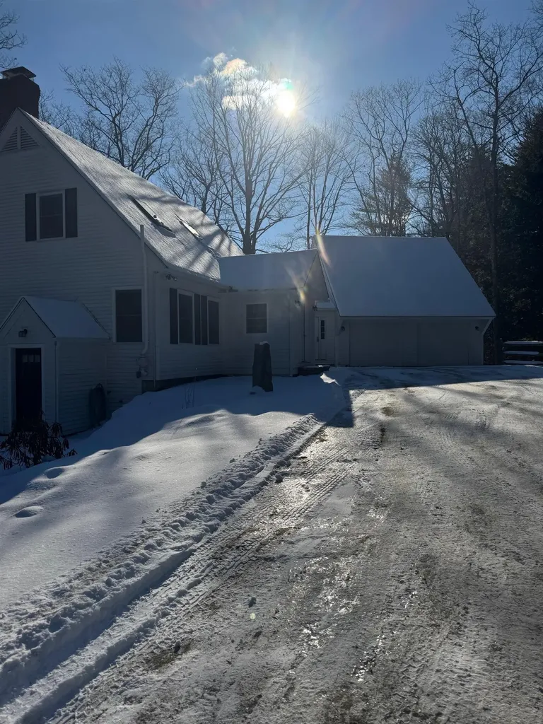 467 Shaker Street Sutton NH 03260