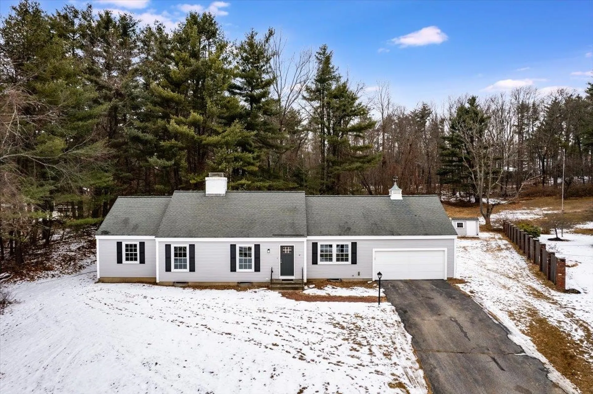 12 Orchard Hill Circle Bedford NH 03110