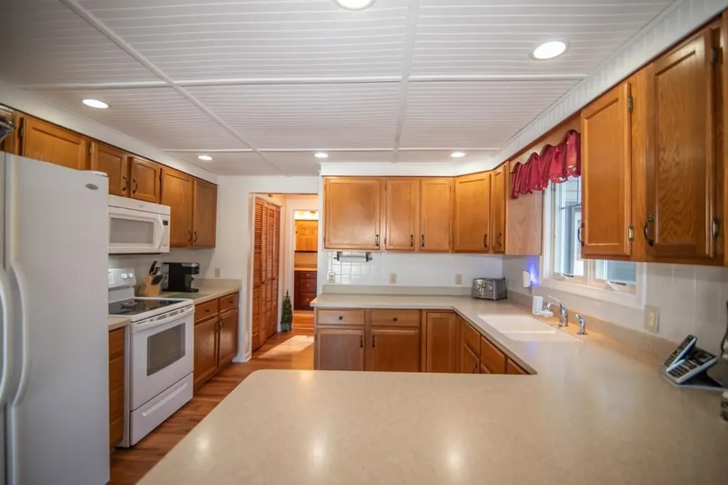 55 Weeks Drive Wakefield NH 03830