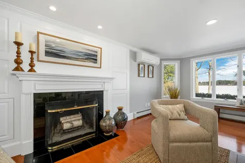 122 Pipers Point Lane Alton NH 03809