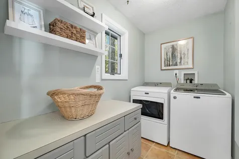 122 Pipers Point Lane Alton NH 03809
