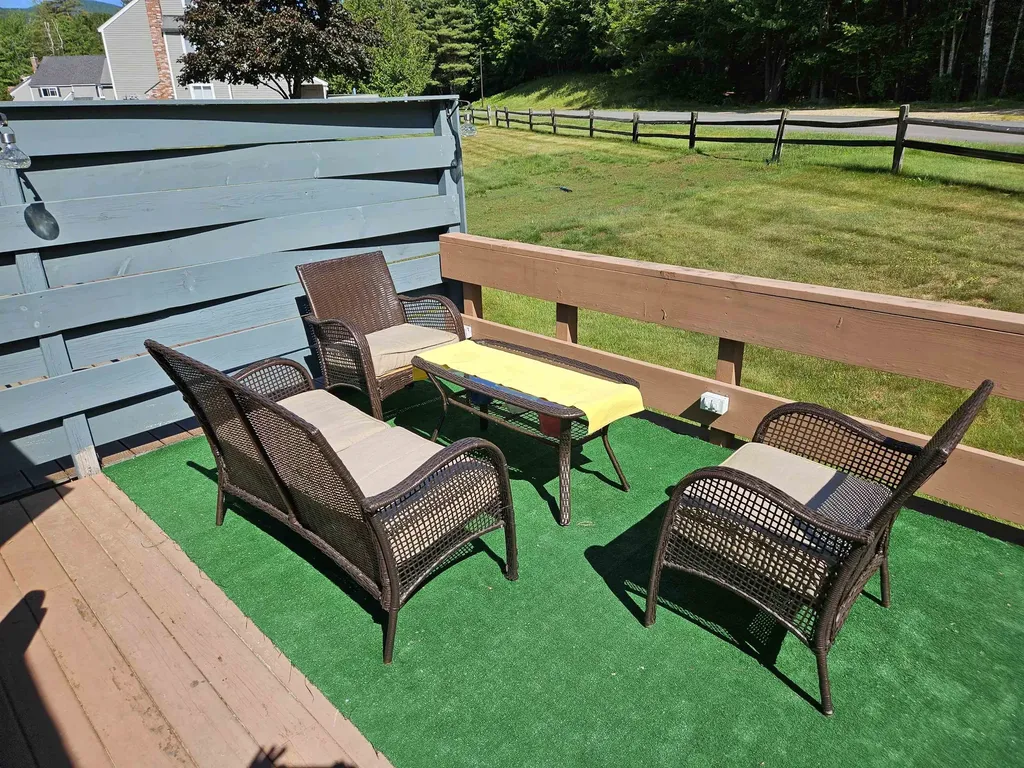 10 Madison Drive Woodstock NH 03262