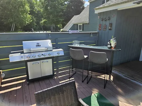 10 Madison Drive Woodstock NH 03262