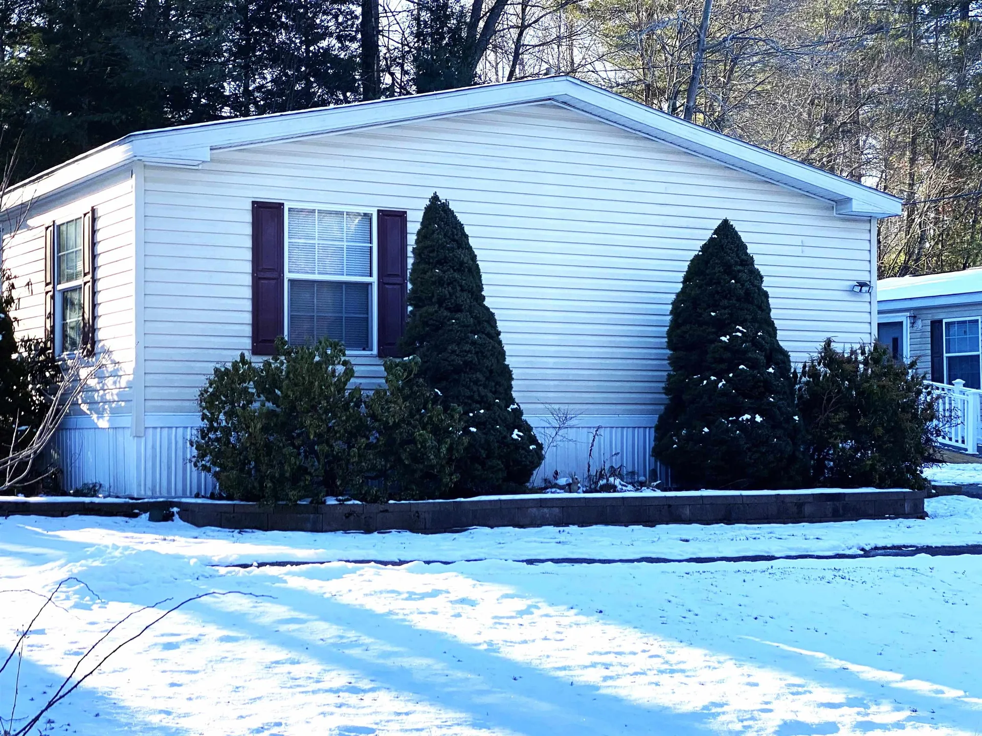 211 Bypass 28 Derry NH 03038