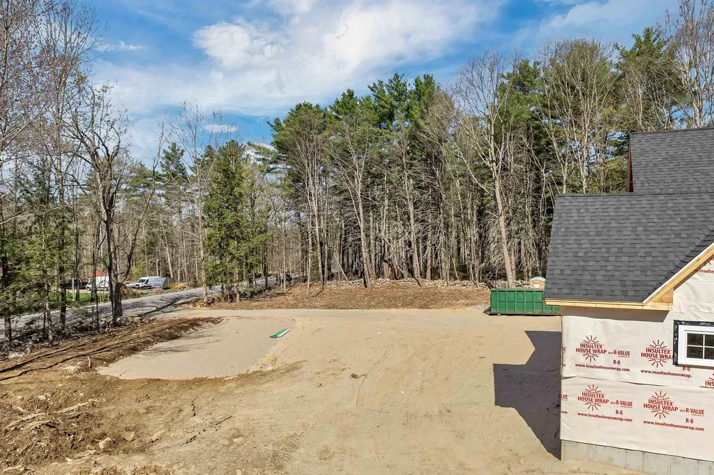 807 North Line Road Tuftonboro NH 03816