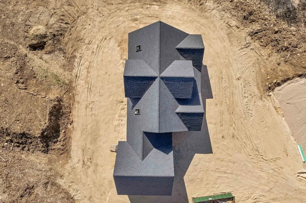 807 North Line Road Tuftonboro NH 03816