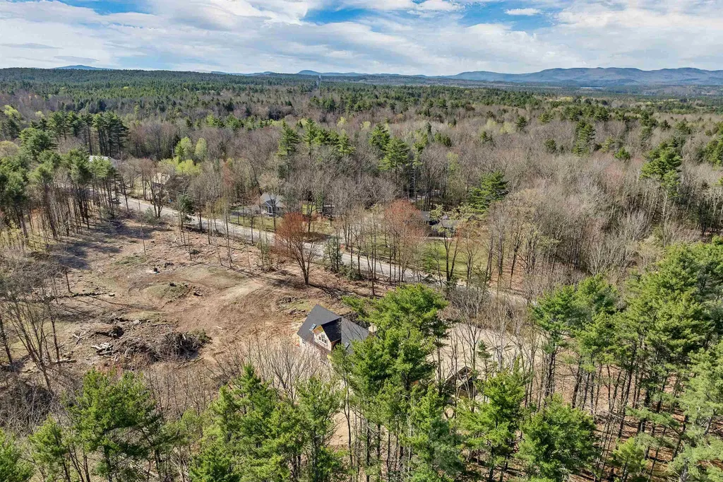 807 North Line Road Tuftonboro NH 03816