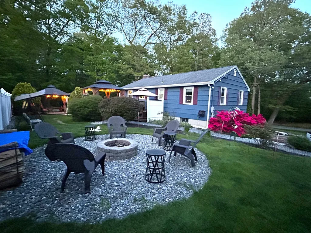9 Beach Drive Kingston NH 03848