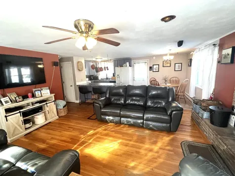 9 Beach Drive Kingston NH 03848