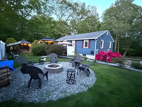 9 Beach Drive Kingston NH 03848