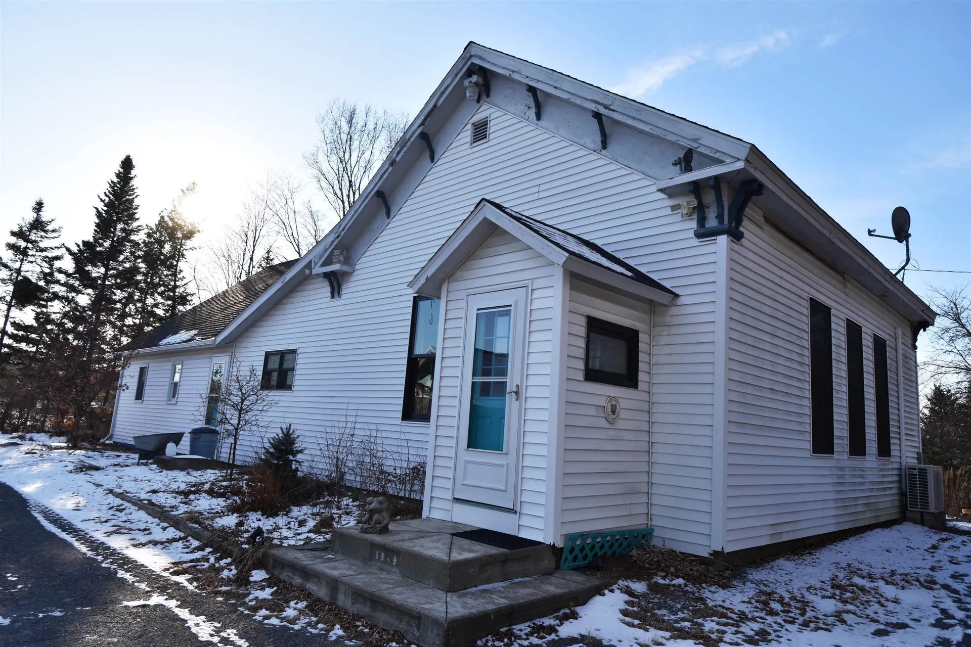 96 East Road Panton VT 05491