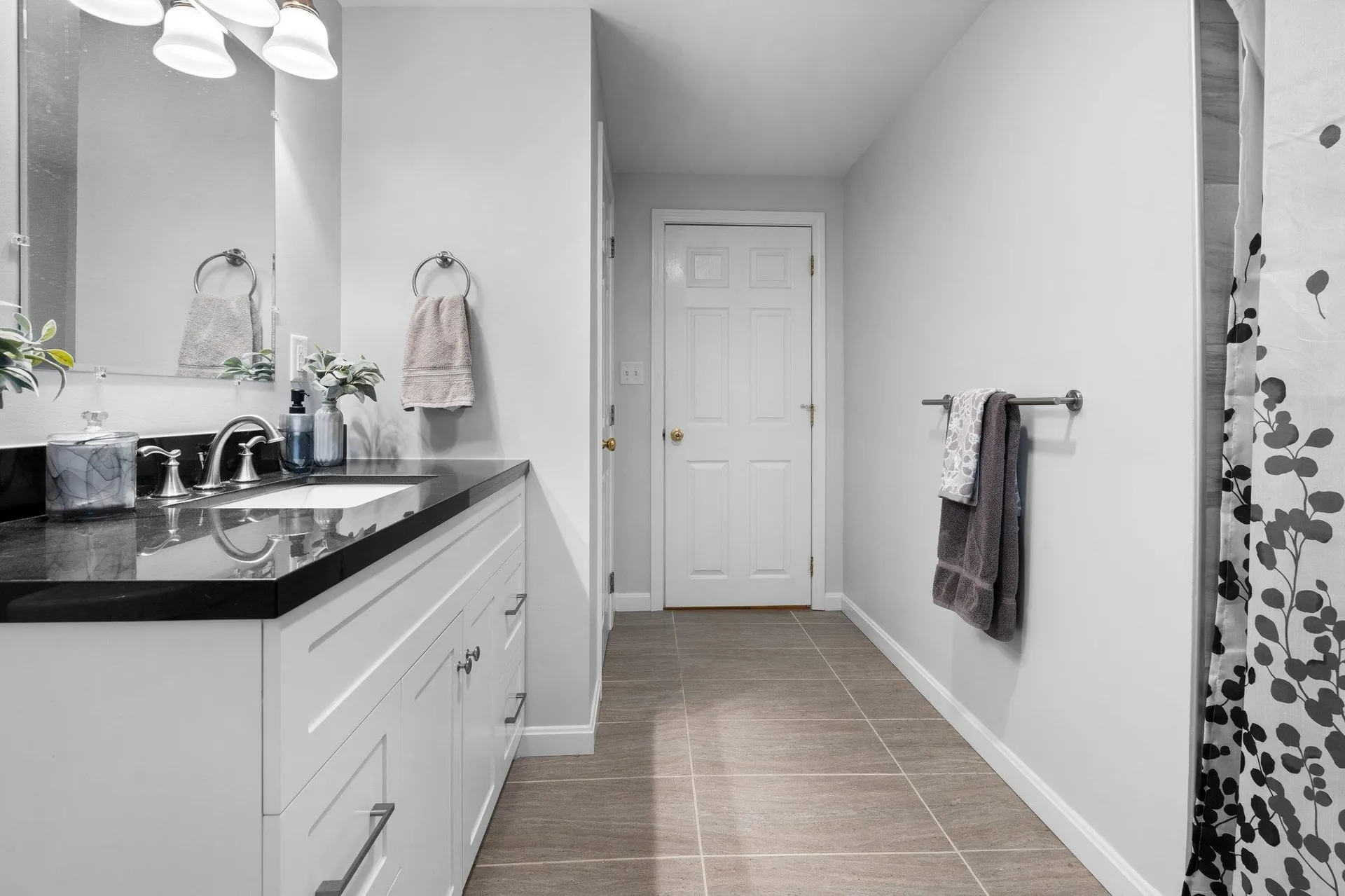 3 Hickory Drive Derry NH 03038