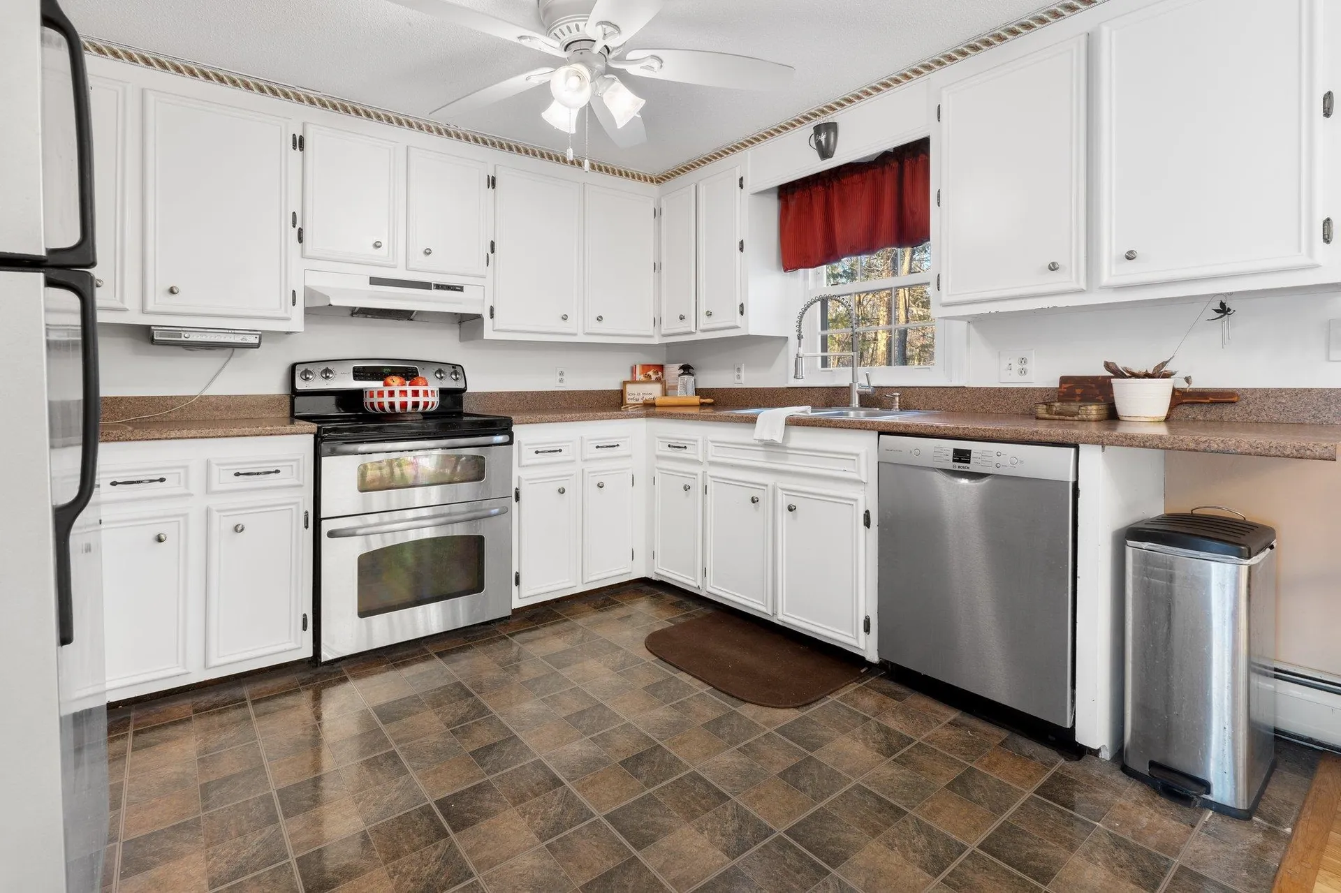 3 Hickory Drive Derry NH 03038