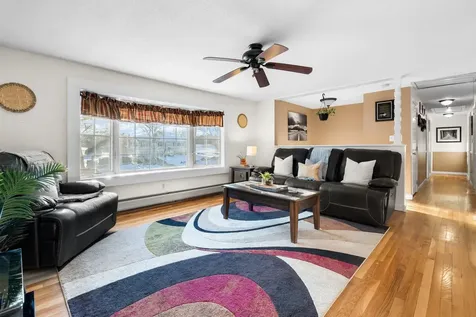 3 Hickory Drive Derry NH 03038