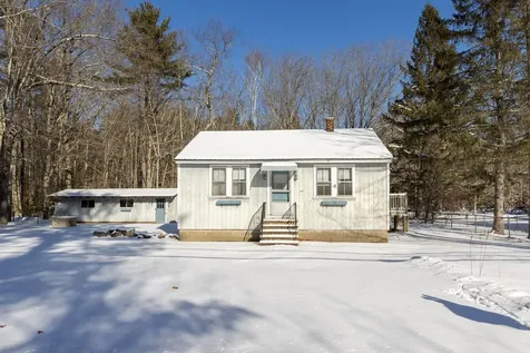 141 Wadleigh Falls Road Lee NH 03861