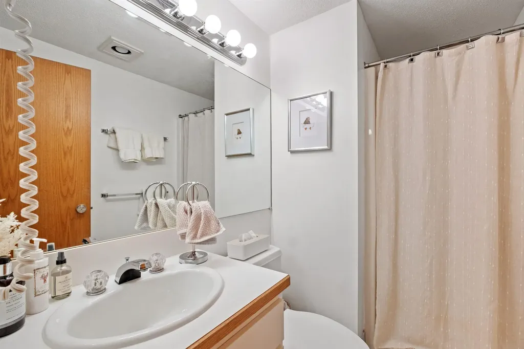 48 Cooper Memorial Drive Lincoln NH 03251