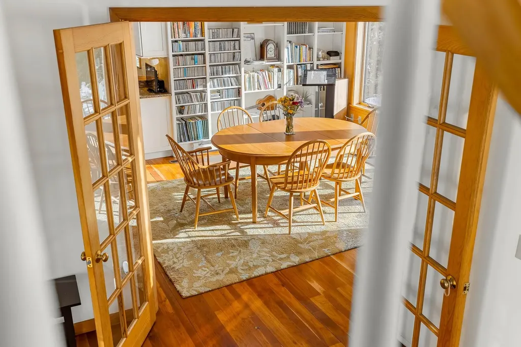 56 River Road Hanover NH 03755