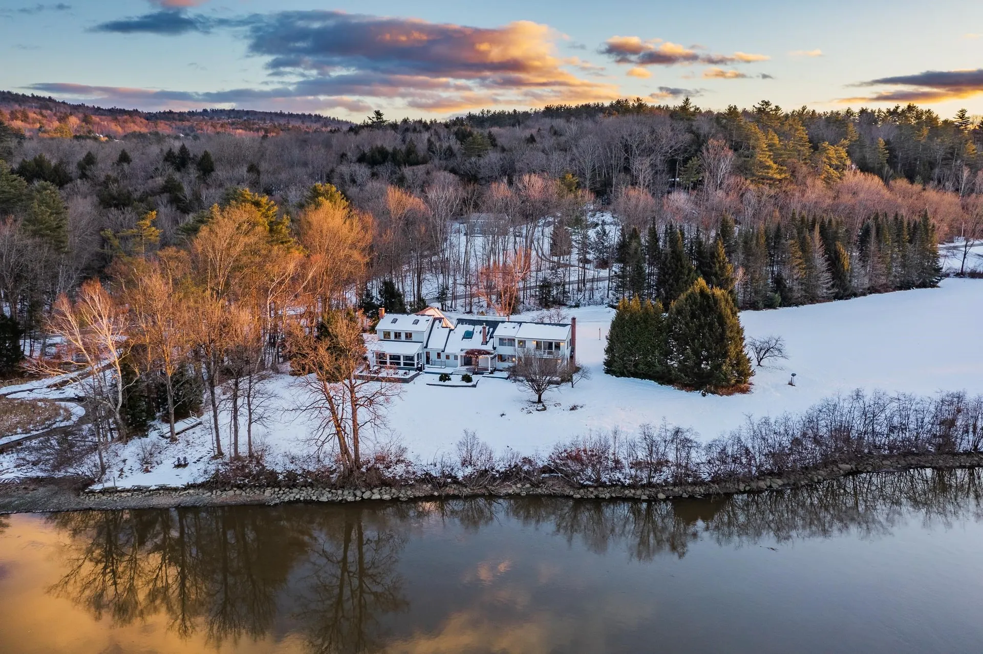 56 River Road Hanover NH 03755