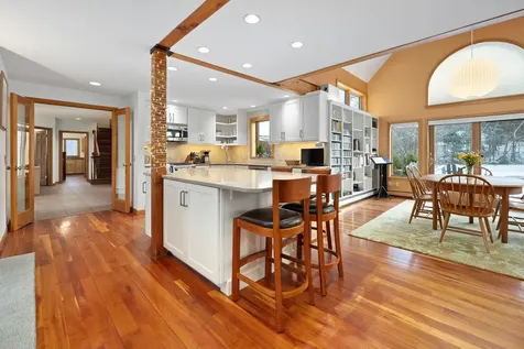 56 River Road Hanover NH 03755