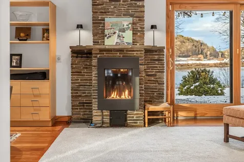 56 River Road Hanover NH 03755