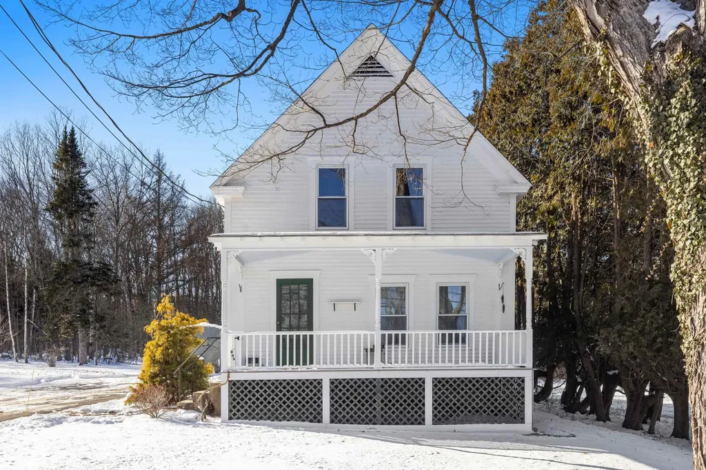205 Pleasant Street Franklin NH 03235