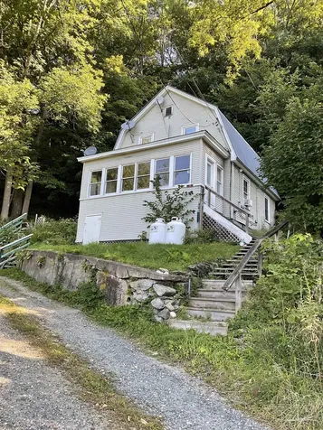 39 Livery Stable Street Bethel VT 05032
