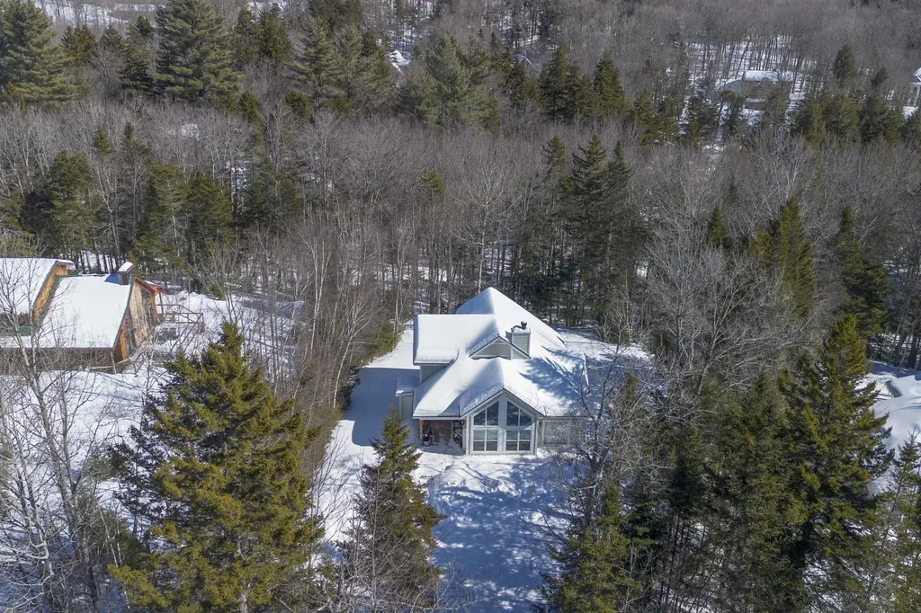 23 Joans Ridge Dover VT 05356