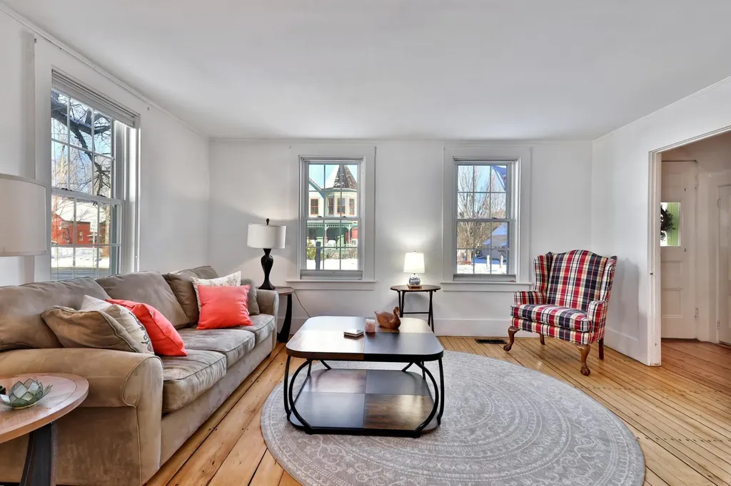 489 Main Street Chester VT 05143