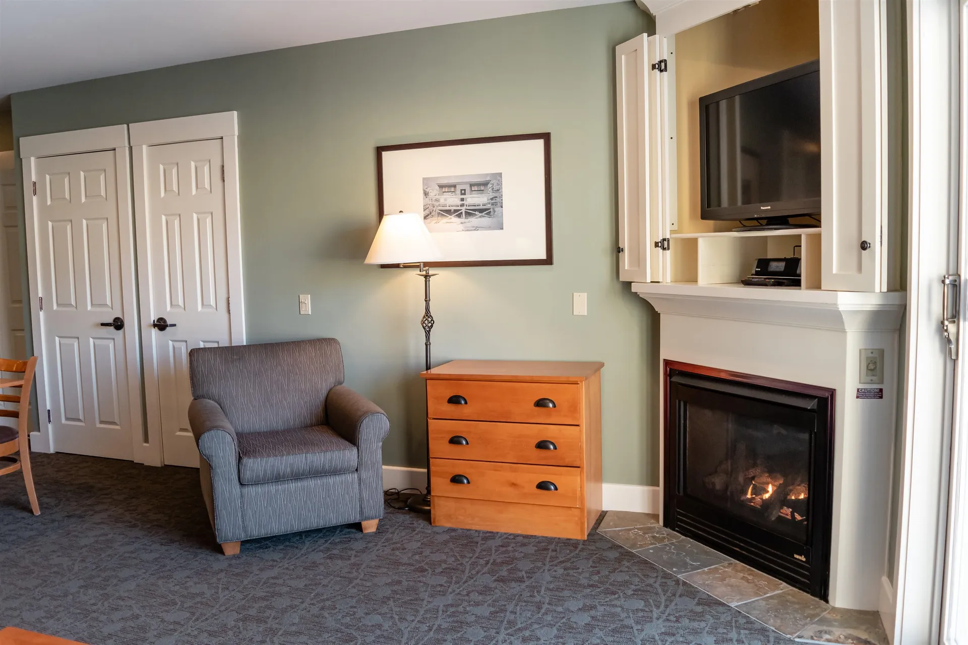 325/327 Qiv Jackson Gore Inn Ludlow VT 05149