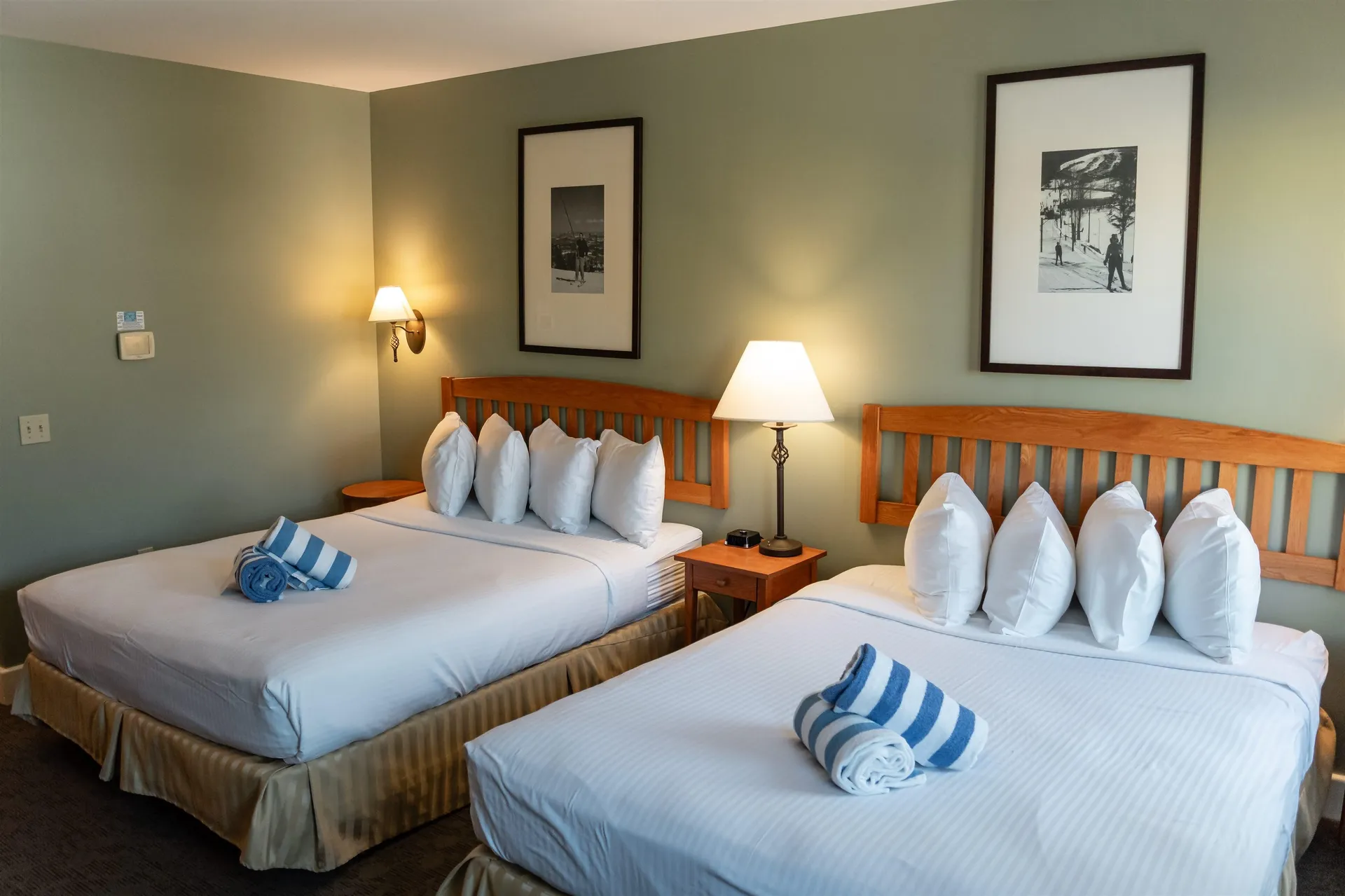 325/327 Qiv Jackson Gore Inn Ludlow VT 05149