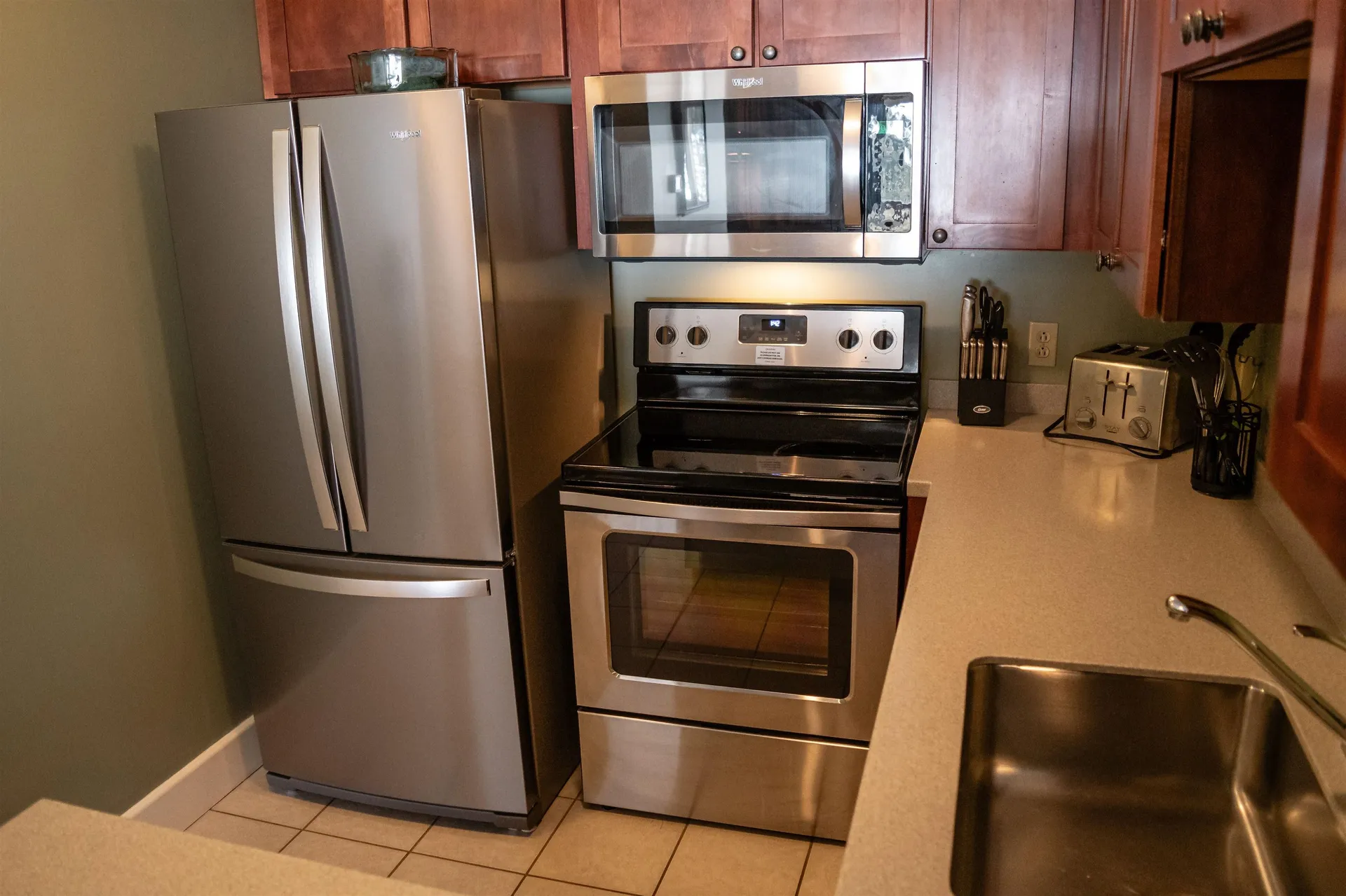 325/327 Qiv Jackson Gore Inn Ludlow VT 05149