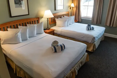 325/327 Qiv Jackson Gore Inn Ludlow VT 05149