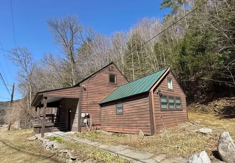 2479 & 2489 Route 121 East Grafton VT 05146