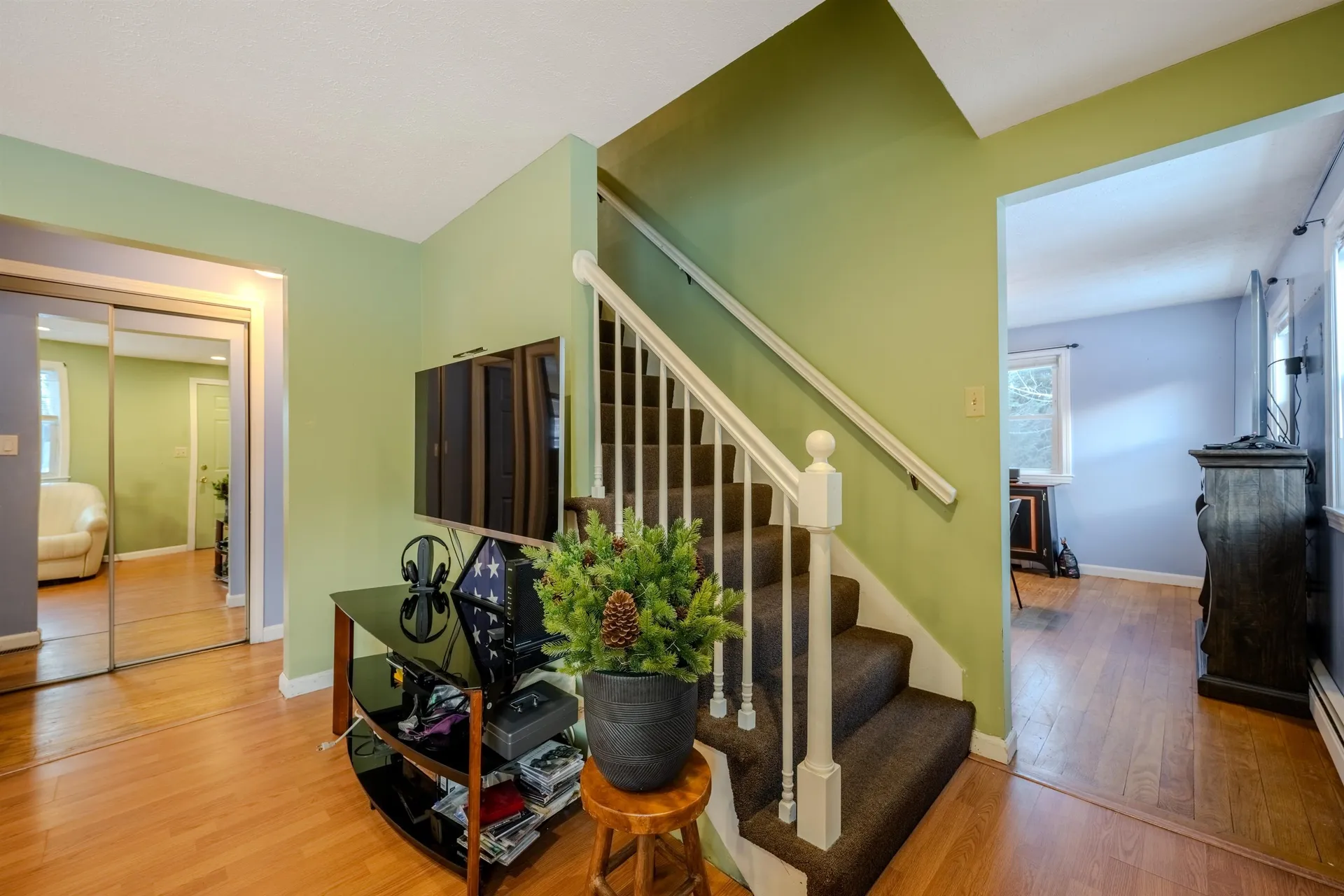 12 Joanne Drive Hooksett NH 03106
