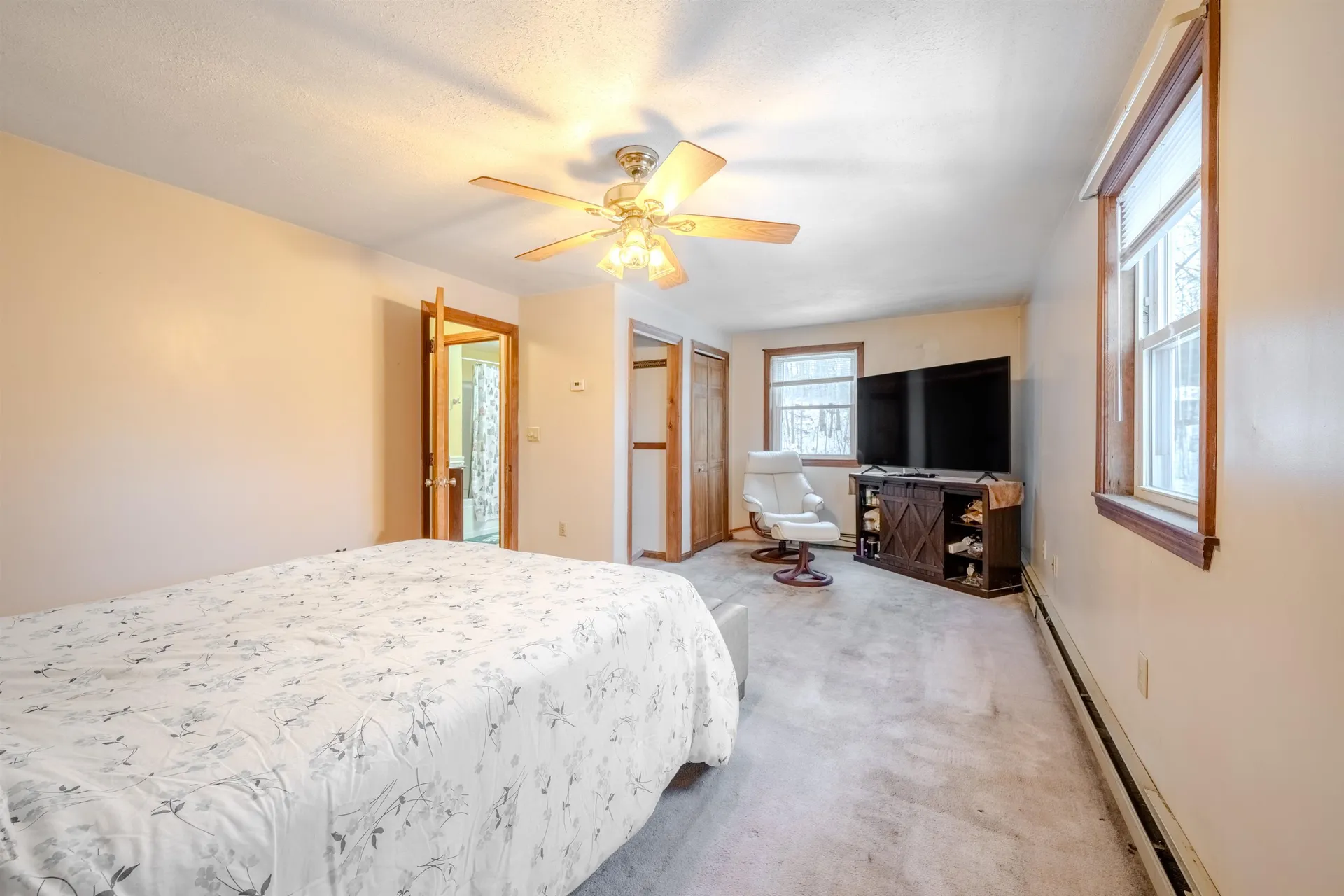 12 Joanne Drive Hooksett NH 03106