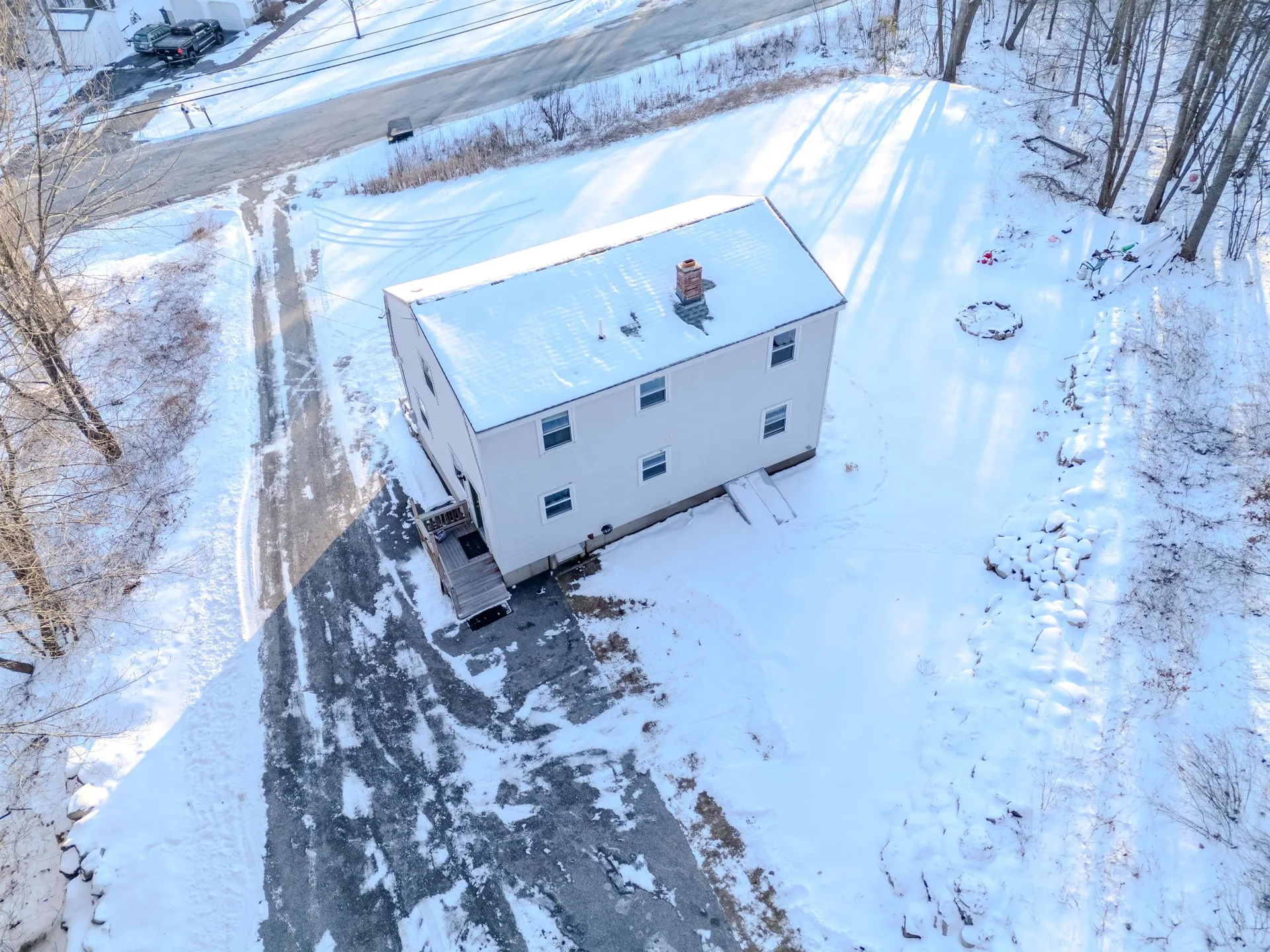 12 Joanne Drive Hooksett NH 03106