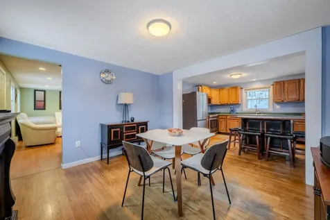 12 Joanne Drive Hooksett NH 03106