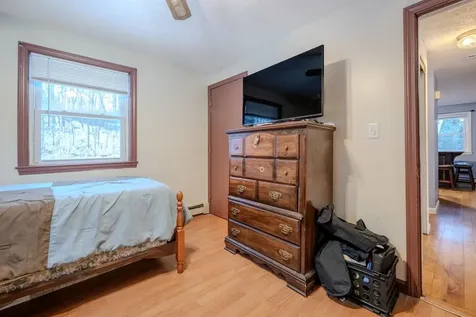 12 Joanne Drive Hooksett NH 03106